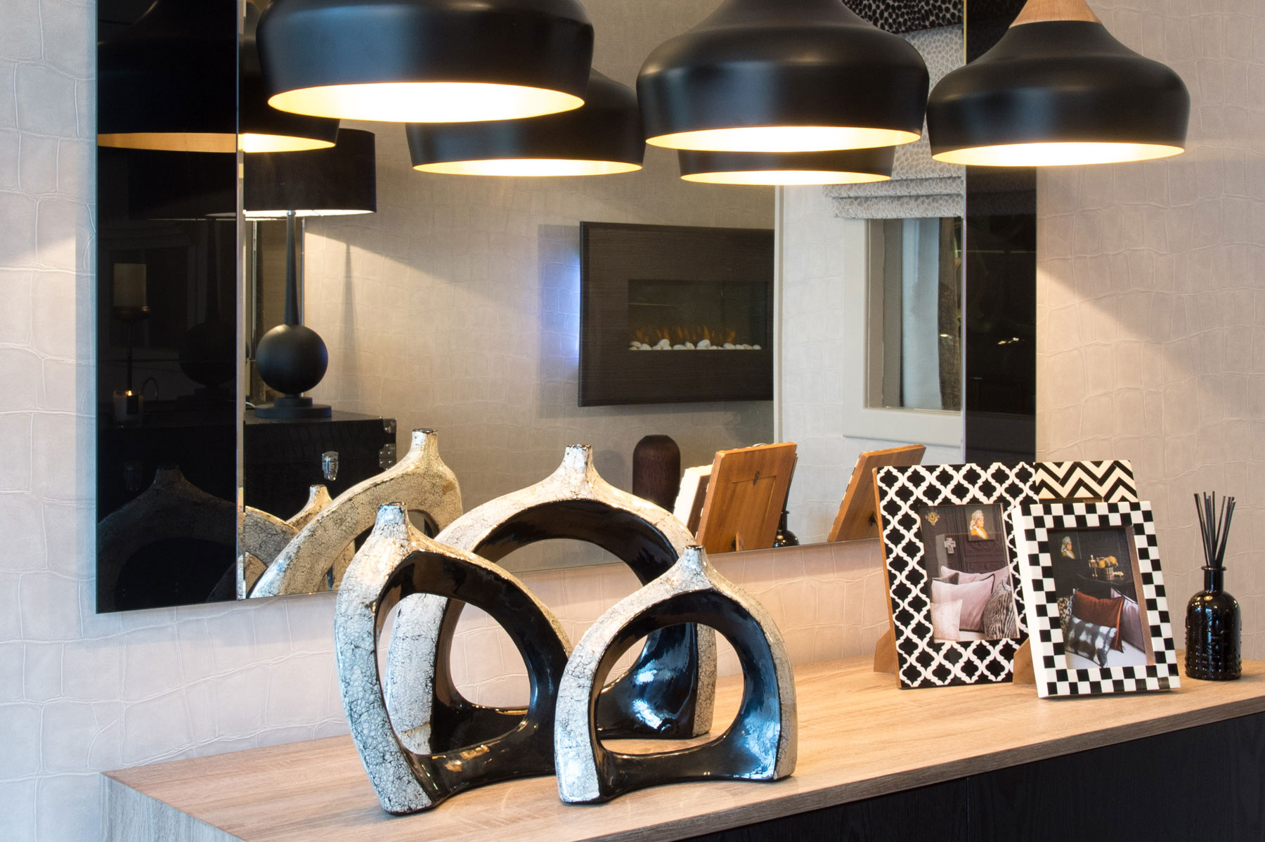 glamour bs6 showroom price